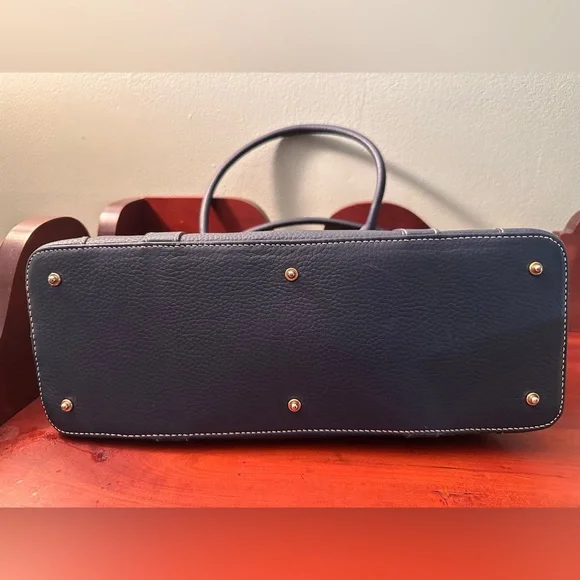 Dooney and Burke Navy Blue Satchel with detachable shoulder strap and wallet - Picture 4 of 15